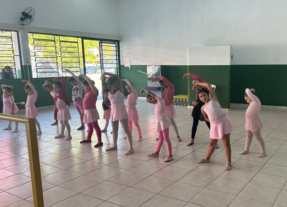 Crianças de Pinda ganham novo espaço para aulas de Ballet gratuito