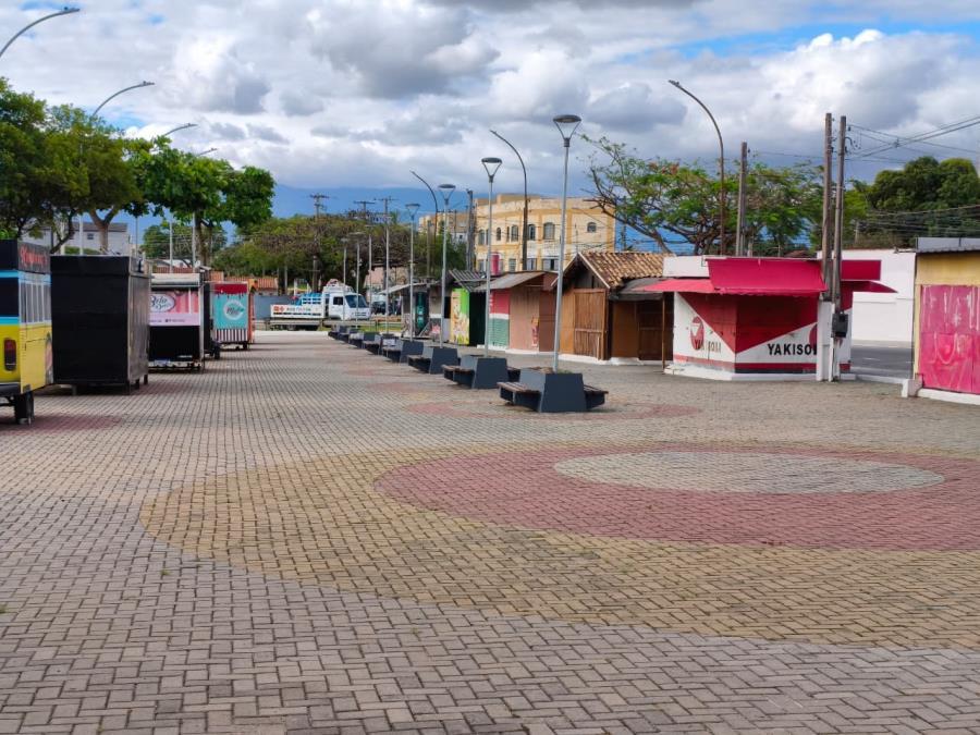Praça da Bíblia será palco do “Quem Come Mais Hambúrguer” neste sábado (22)