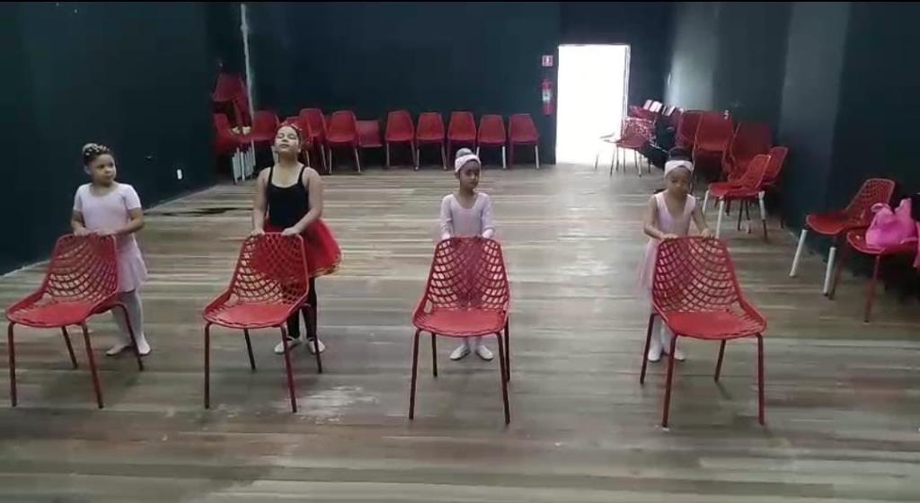 Corporação Musical Euterpe abre inscrições para aulas gratuitas de Jazz e Ballet no Centro Cultural Araretema