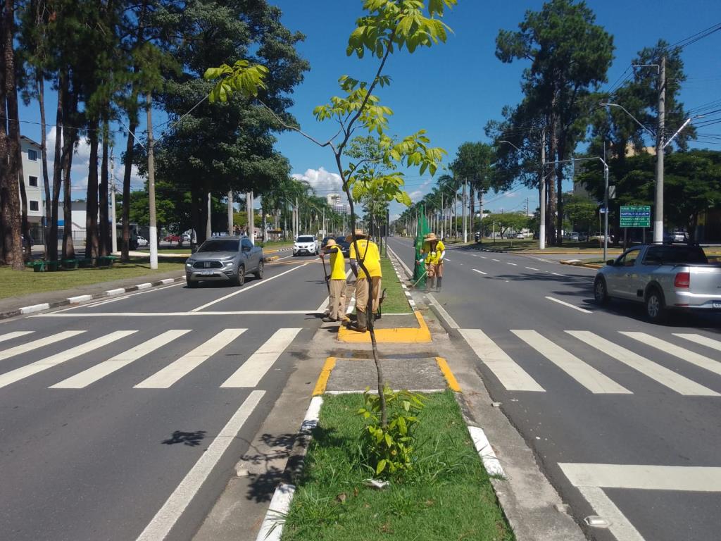 Prefeitura amplia de 219 para 243 reeducandos e acelera serviços públicos