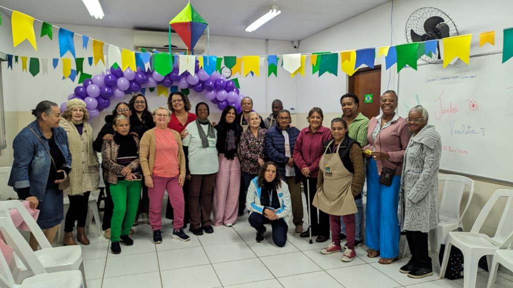 Junho Violeta: CRAS Araretama e UBS Bem Viver promovem ação de conscientização e combate à violência contra a pessoa idosa