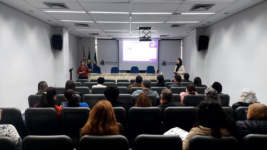 Prefeitura capacita servidores para controle patrimonial