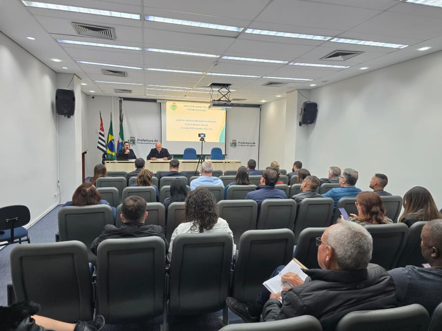 Audiência Pública do PPA e LDO mobiliza população e reforça transparência em Pindamonhangaba