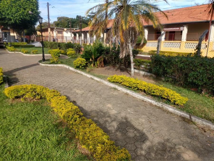 Polícia Civil flagra pessoas que se passavam por situação de rua em tráfico de drogas e Praça dos Ferroviários é desocupada