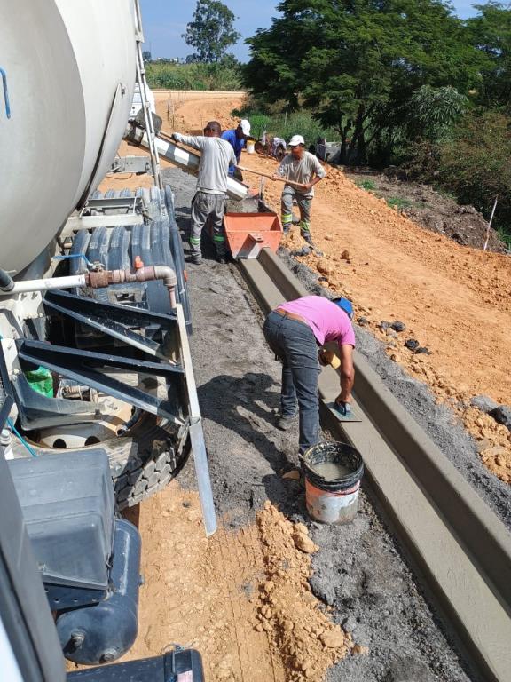 Avenida que vai ligar Araretama e Vila Rica entra na reta final para receber pavimentação