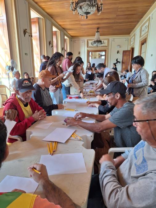 CAPS II promove exposição e oficina em alusão à Luta Antimanicomial