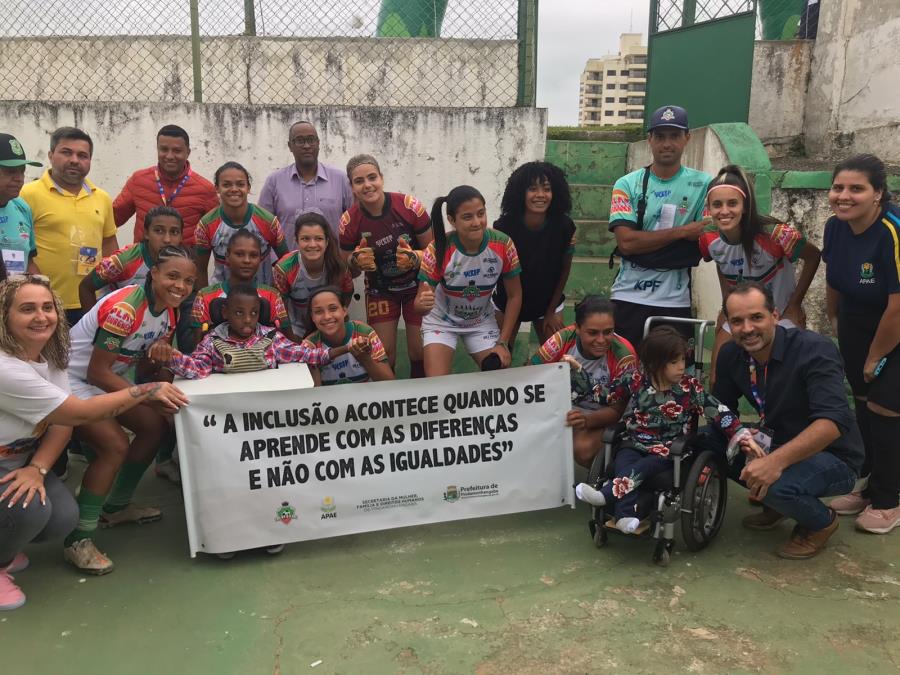 21/12 - Pinda realiza ação de inclusão em parceria com o time de futebol feminino