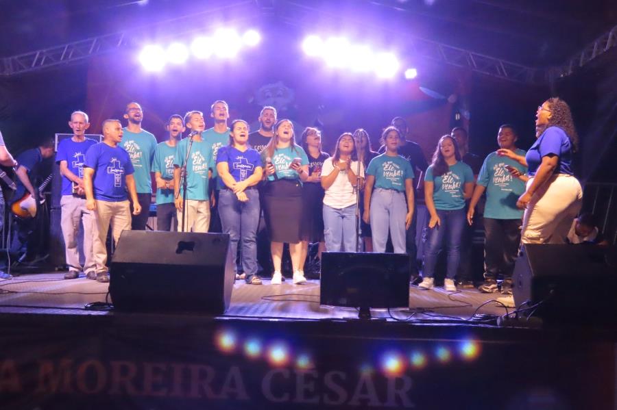 Canta Moreira César reúne centenas de pessoas na Praça do CISAS