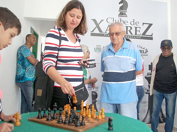 Clube de Xadrez é opção de lazer no centro da cidade - Prefeitura
