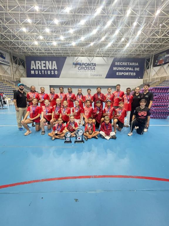 Taekwondo de Pinda conquista 1º lugar em seletiva de faixa preta no Paraná