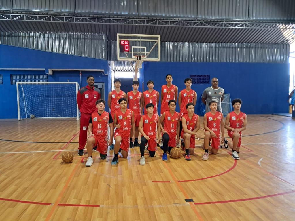 Basquete sub-16 de Pinda vence Star Basquete pela Liga Paulista