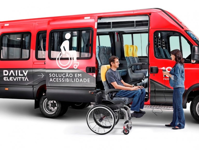 22/06 - Transporte para pacientes terá avanço com novos veículos adaptados para deficientes