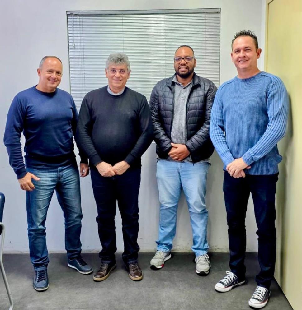 Prefeitura recebe representantes da Paróquia Sant’Ana para discutir ações da Novena da Padroeira