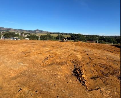 Time Bela Vista ganha campo de futebol no bairro das Campinas