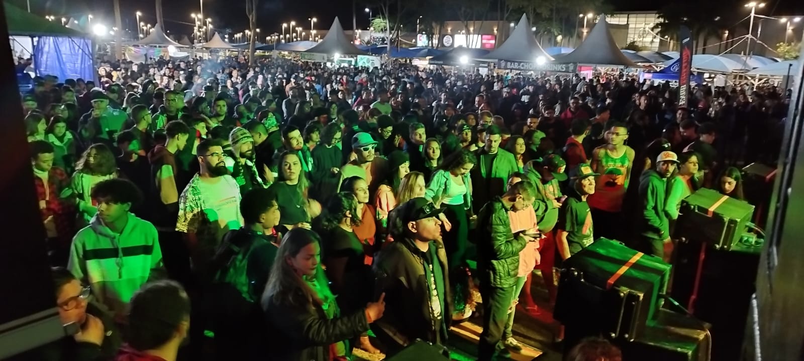 23/05 - Festival Tudo Nosso reúne milhares de pessoas no shopping