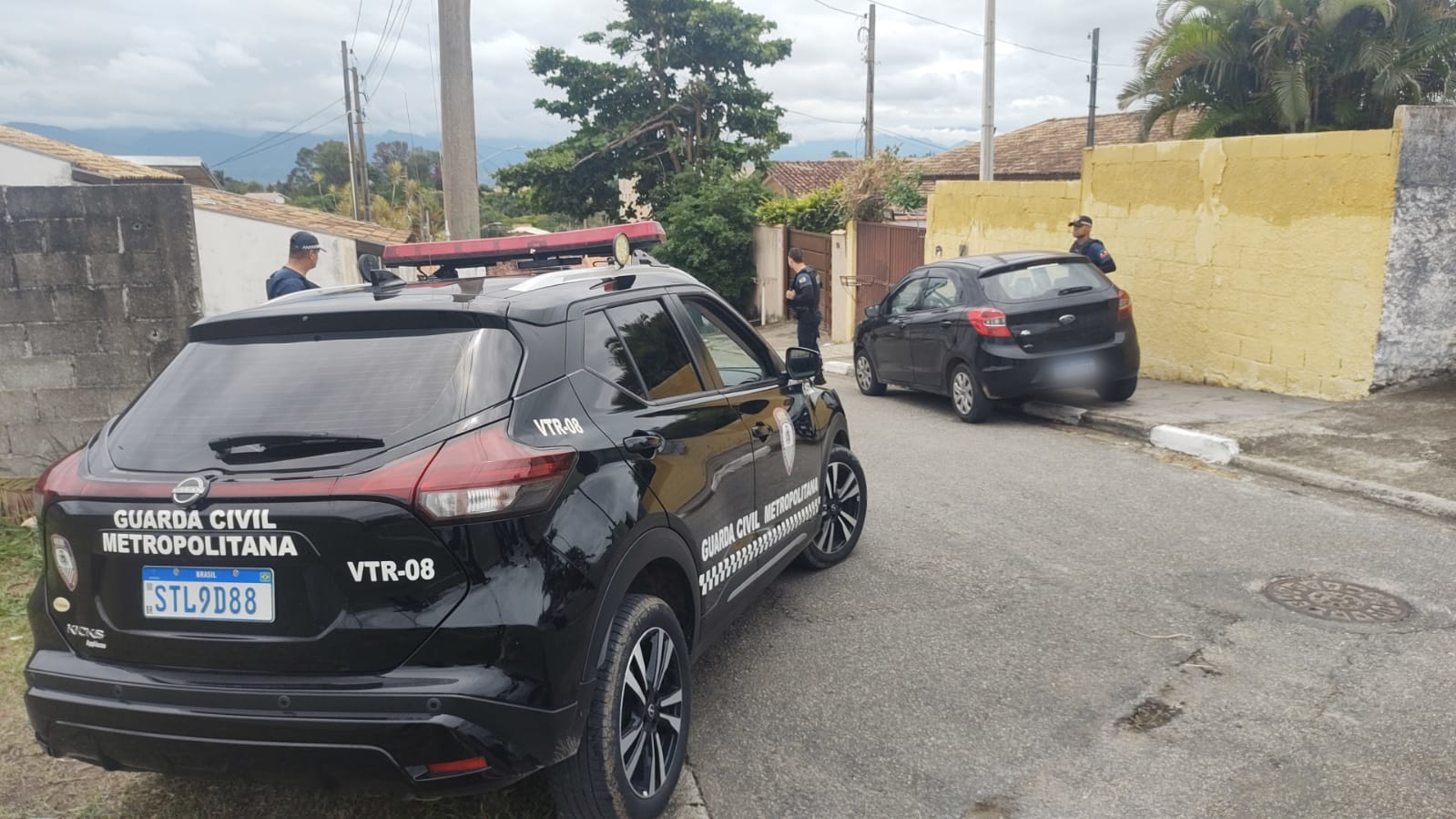 GCM de Pinda recupera carro roubado de motorista de aplicativo