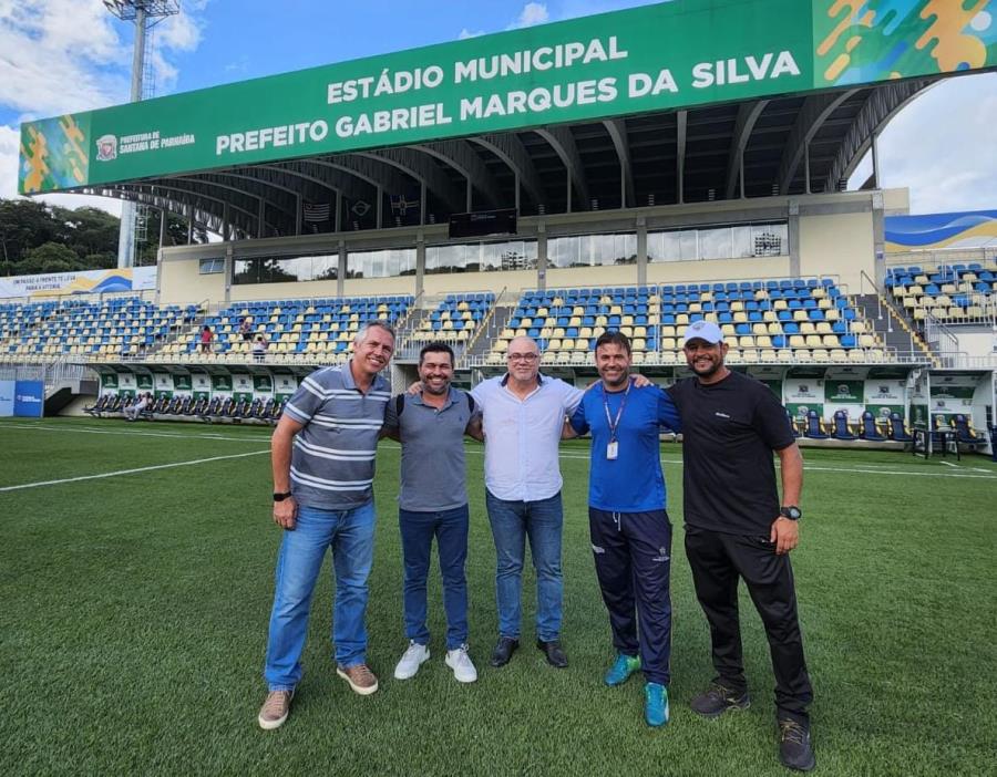 24/02 - Prefeitura conhece mini arena esportiva em Santana de Parnaíba