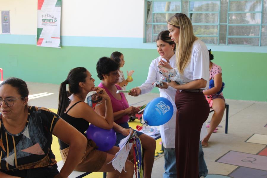 "Prefeitura Perto de Você" é sucesso no Castolira com cerca de 400 atendimentos
