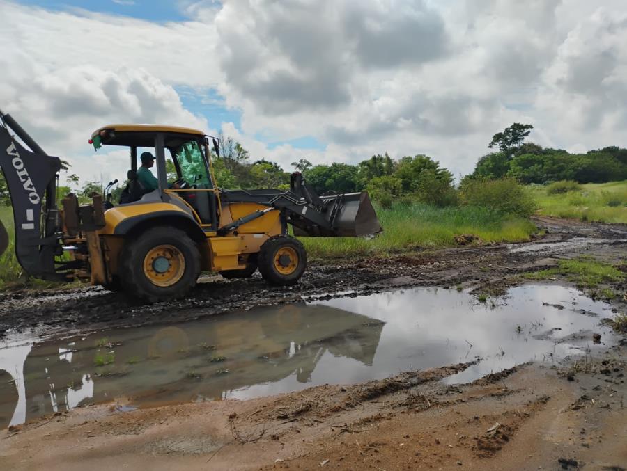 Nova avenida entre UPA do Araretama e Vila Rica recebe serviços nas cabeceiras de drenagem