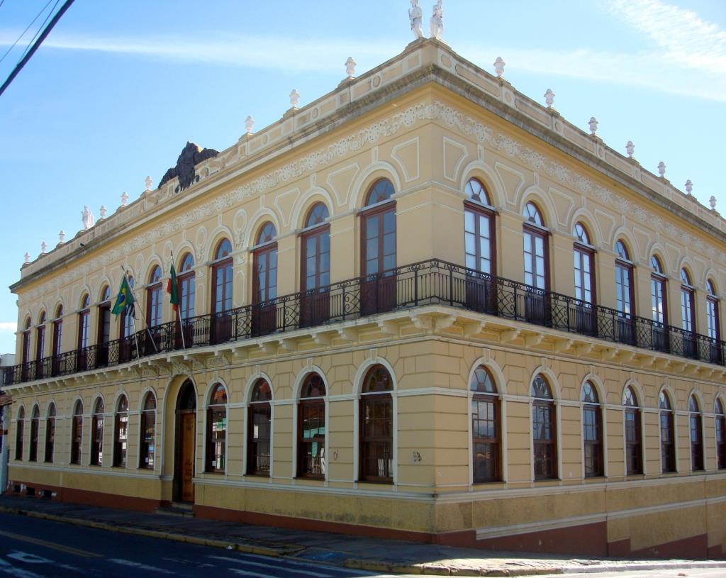 Mostra 10 de Julho abre inscrições para artistas de Pindamonhangaba e região
