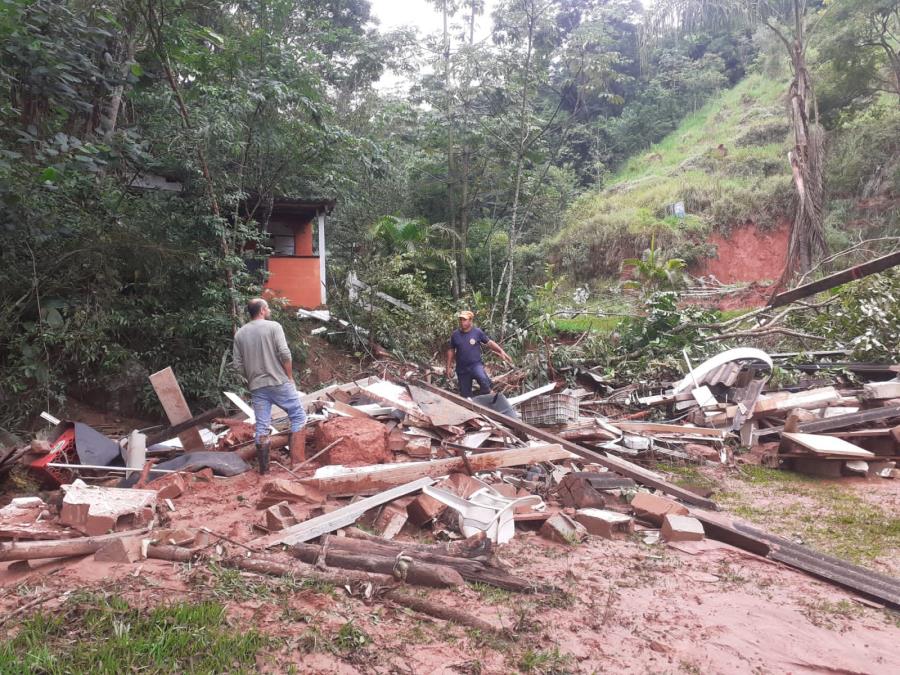 Defesa Civil de Pinda faz alerta sobre tempestades e formas de evitar acidentes