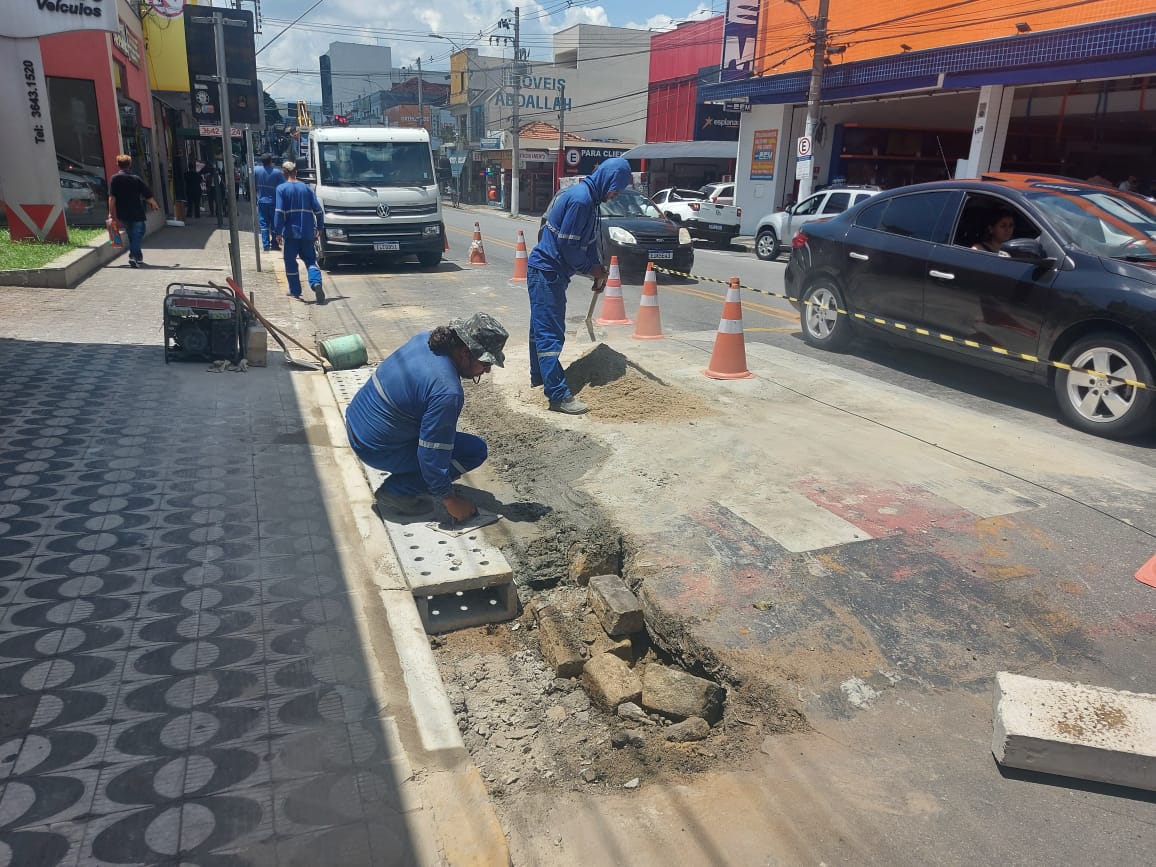 26/01 - Faixas elevadas são revitalizadas pela Prefeitura e melhoram acessibilidade