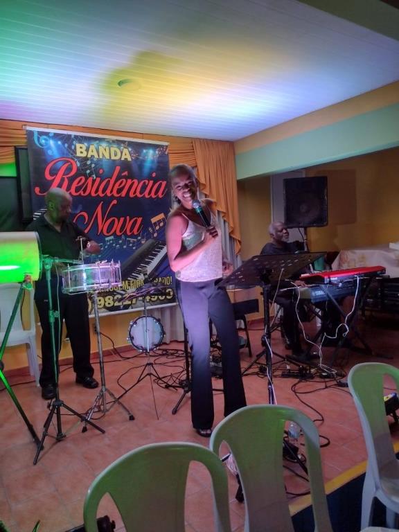 Bailes da melhor idade da ACCI Vila Rica fortalecem convivência e promovem bem-estar