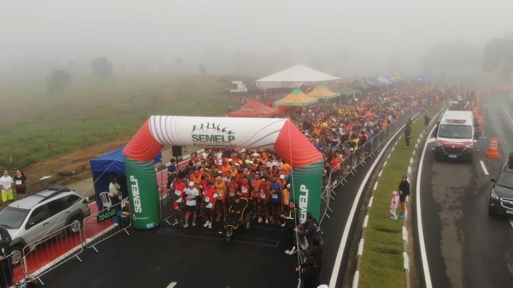Corrida de Rua na Via Estrutural reúne cerca de 1.500 participantes e recebe avaliação positiva dos atletas