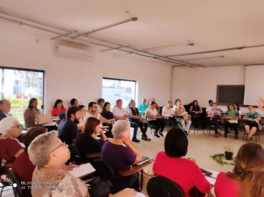 260ª Roda de Estudos de Plantas Medicinais discute uso do Guaco e fortalece parceria entre Saúde e saberes populares