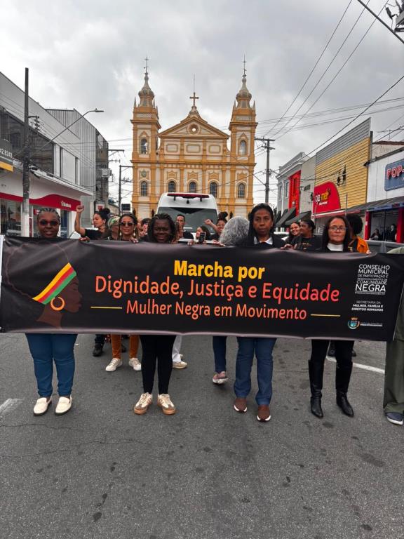 1ª Marcha das Mulheres Negras reúne representantes da região em Pindamonhangaba