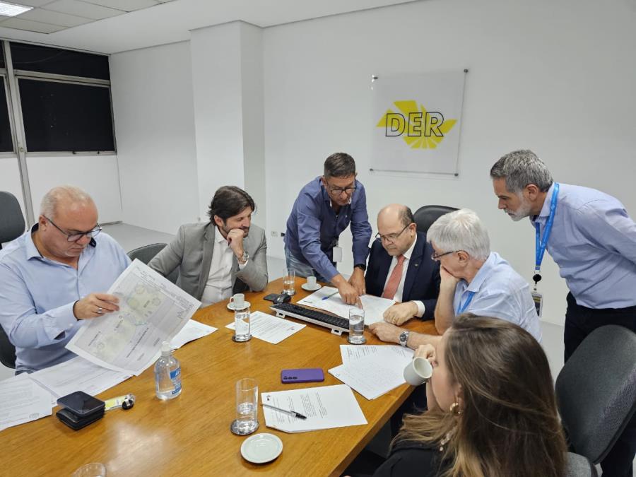 Prefeitura inicia construção de alças para melhorar fluxo viário na Rotatória do Tenda