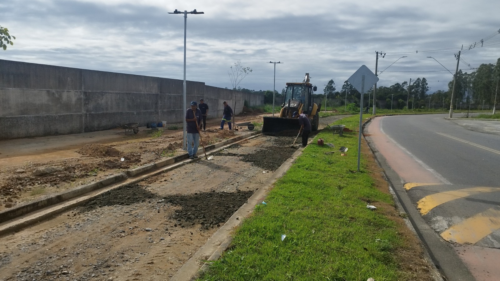 Prefeitura vai concluir pavimentação da ciclovia Araretama/Bem Viver