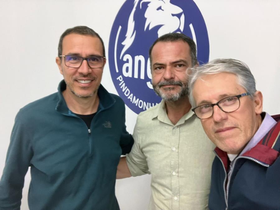 Prefeitura e Colégio Anglo Pinda alinham parceria por desenvolvimento sustentável