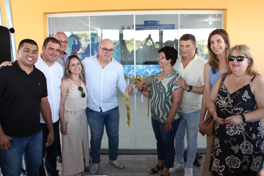 Prefeitura entrega nova USF Santa Cecília à população