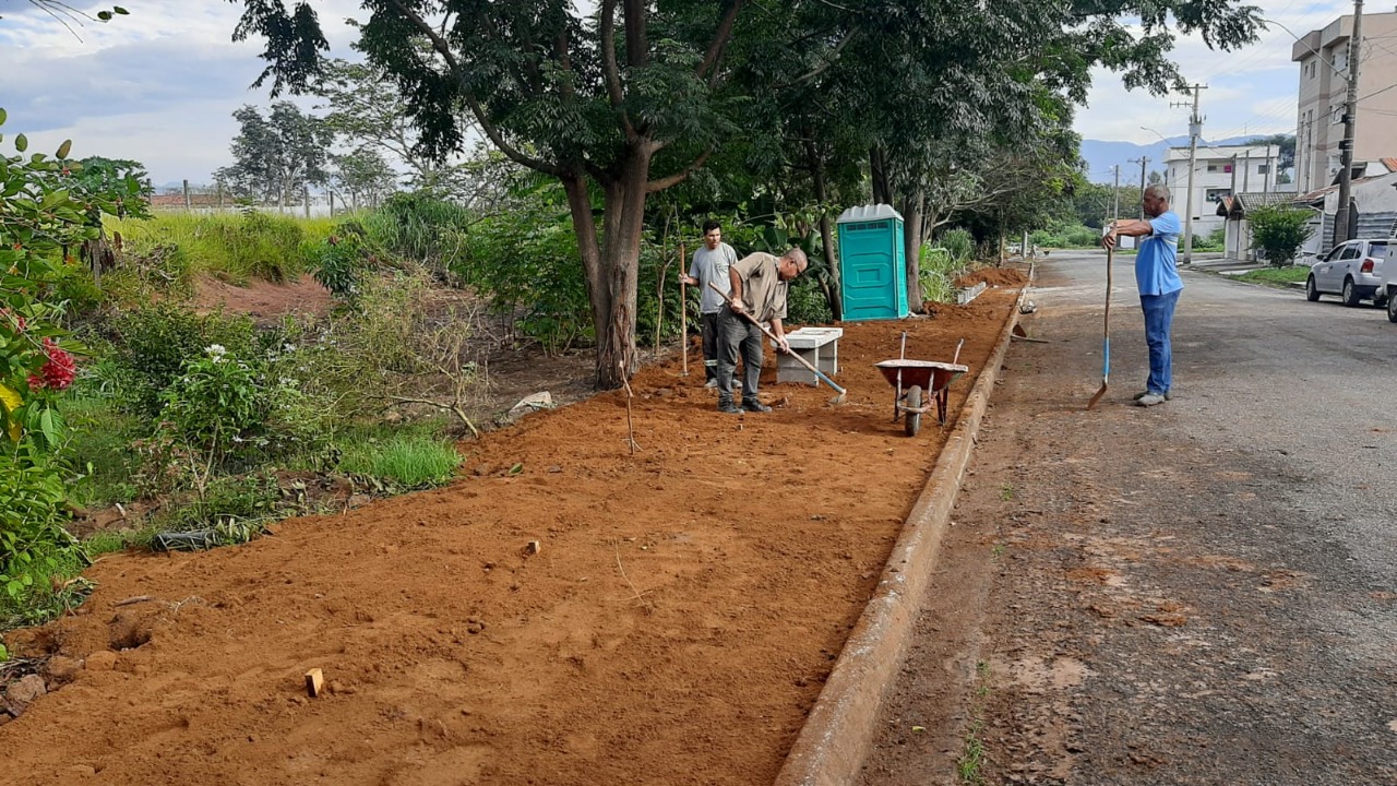 30/03 - Calçada nova chega na região do Jardim Mariana