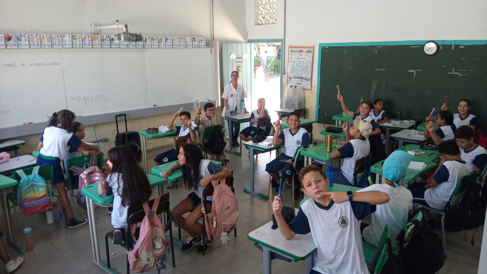 PSF Feital realiza ação de saúde bucal com alunos da Escola Municipal do bairro