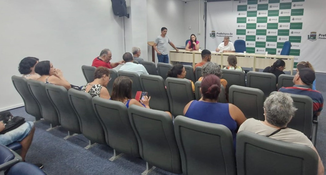 Prefeitura  promove encontro com representantes dos Centros Comunitários