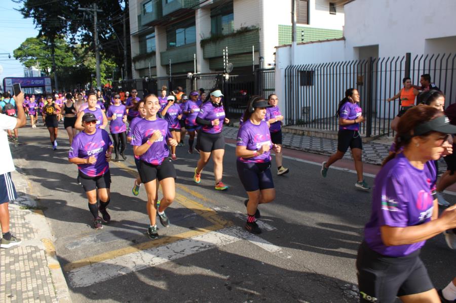 Prefeitura reúne mais de 1000 participantes na 3° Corrida da Mulher