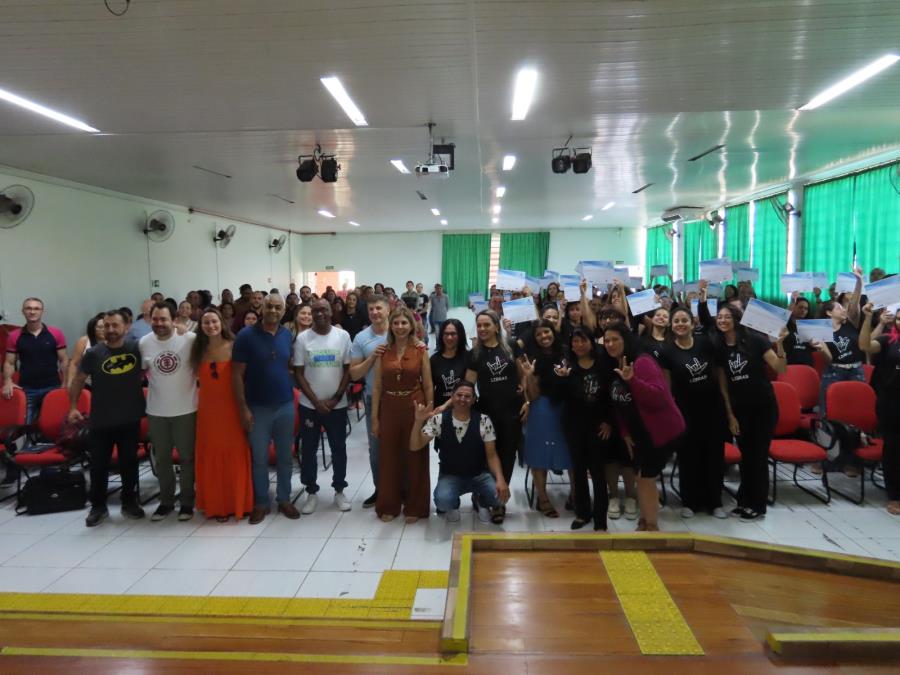 Fundo Social realiza formatura do curso de Libras