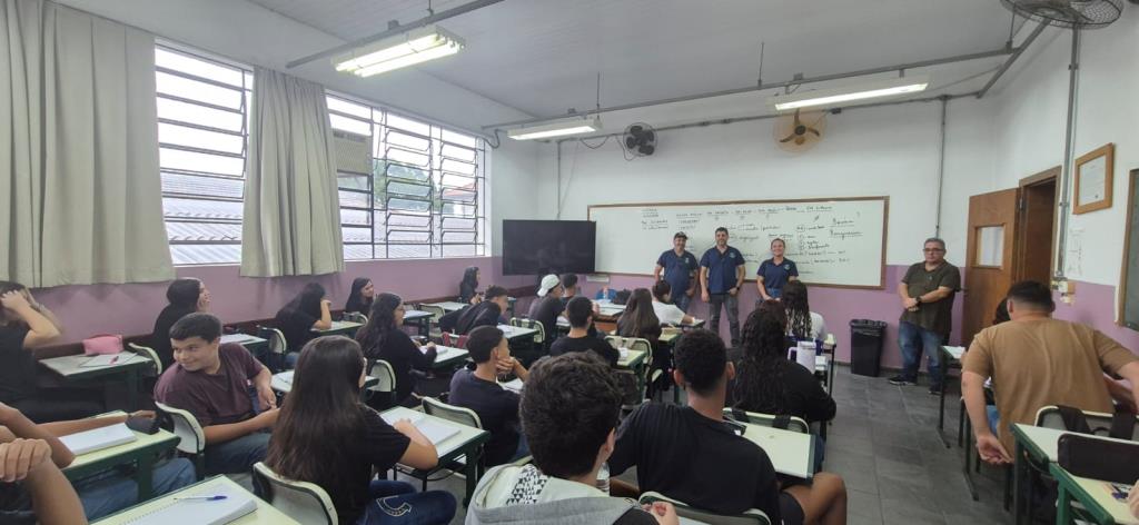 Desenvolvimento Rural recepciona alunos no primeiro dia do curso técnico em Agronegócios da ETEC