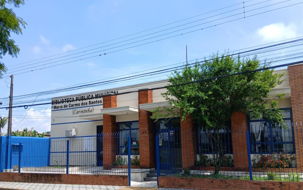 Reforma deixa Biblioteca Dona Carminha mais moderna dentro e fora