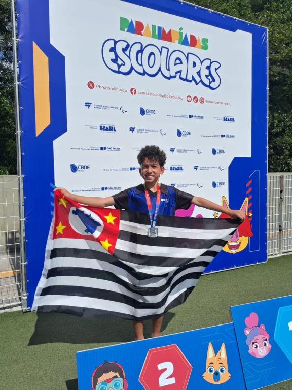 Jovem atleta se destaca na Paralimpídas Escolares 2025