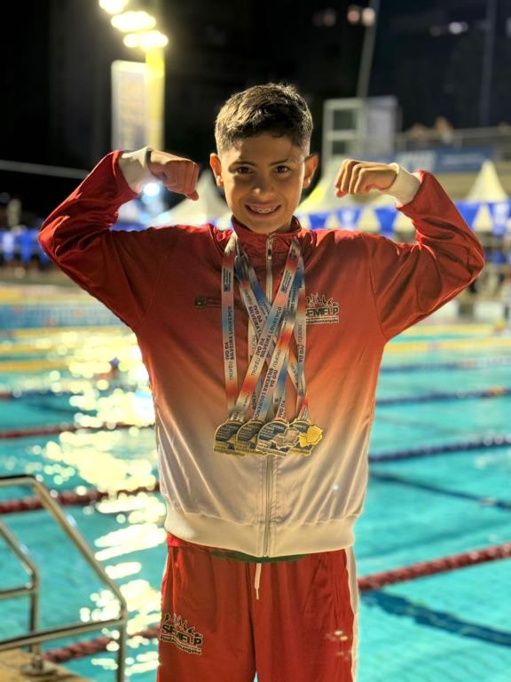 Pinda conquista ouro e garante excelentes resultados em competição nacional de natação