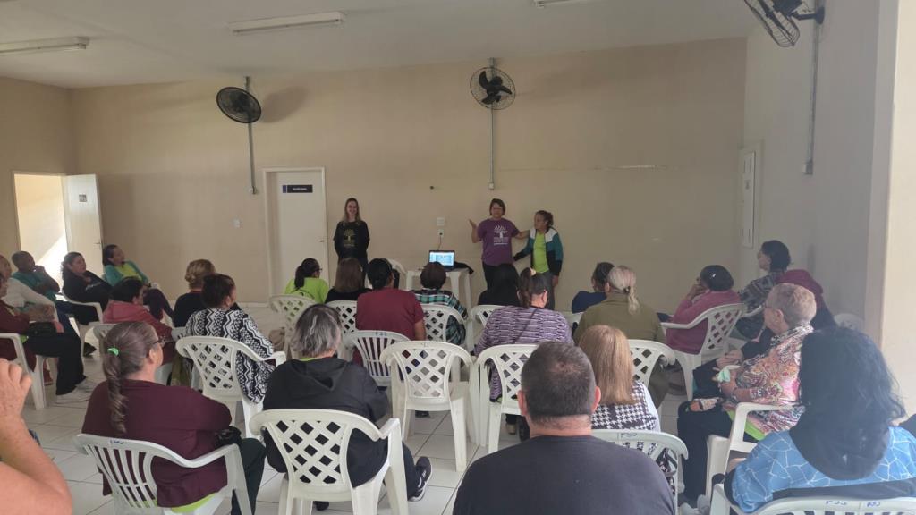 Conselho da Pessoa Idosa leva palestras do Junho Violeta para instituições de Pinda