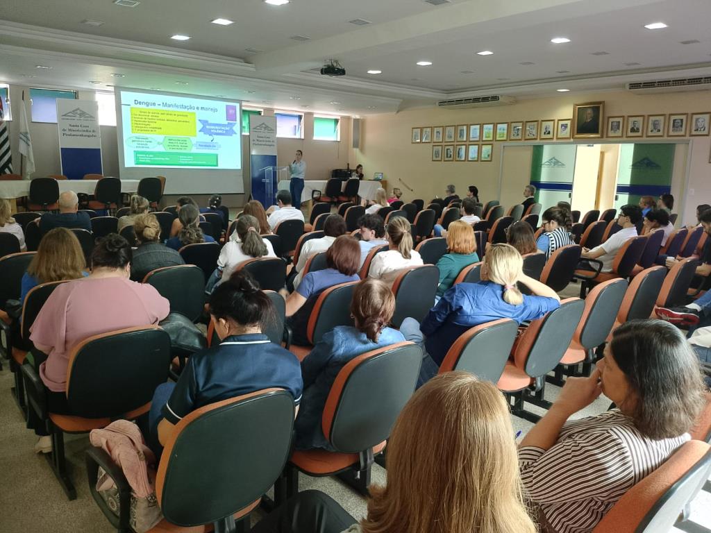 Pinda capacita profissionais da saúde para manejo clínico de arboviroses