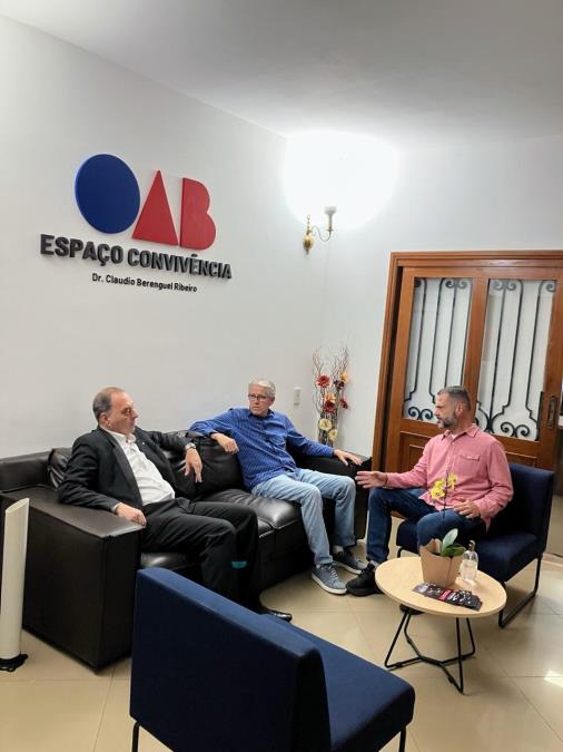 OAB e Prefeitura de Pindamonhangaba estreitam laços em reunião institucional