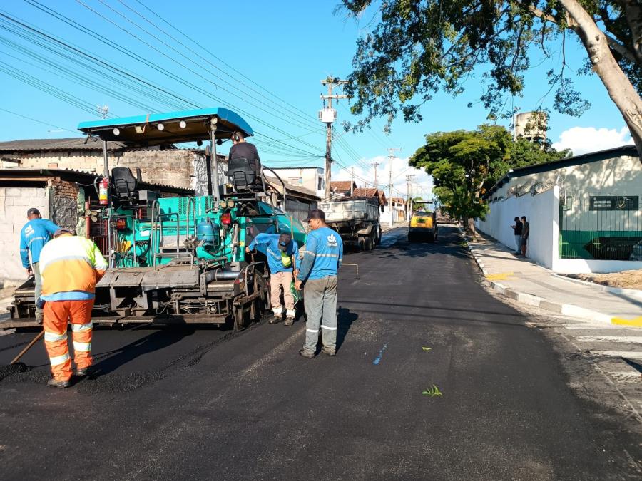 Especial Zeladoria: Trecho da Rua Alcides Ferreira recebe recapeamento no Parque São Domingos