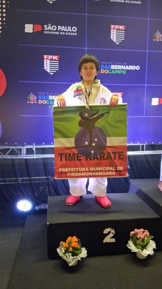 Atletas de Pinda conquistam medalhas no Paulista de Karatê e garantem vaga na Seleção Paulista
