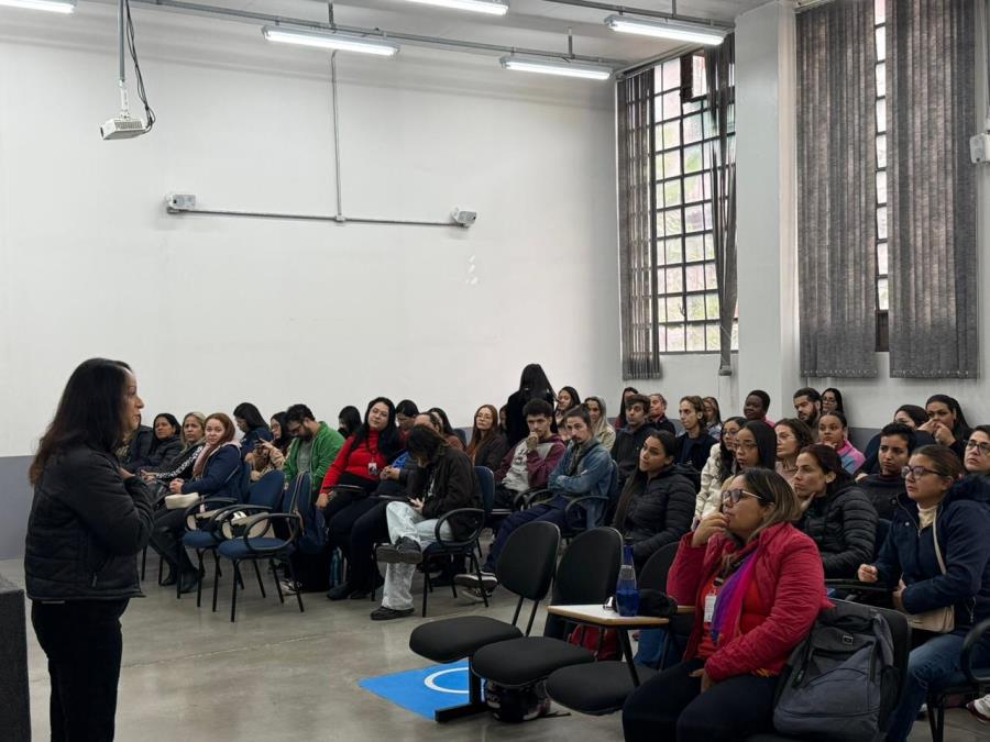 Profissionais da Educação participam de formação promovida com ODIN