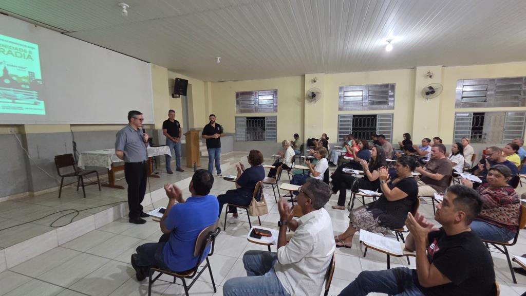 Prefeitura apresenta ações habitacionais para Paróquia NS Bom Sucesso